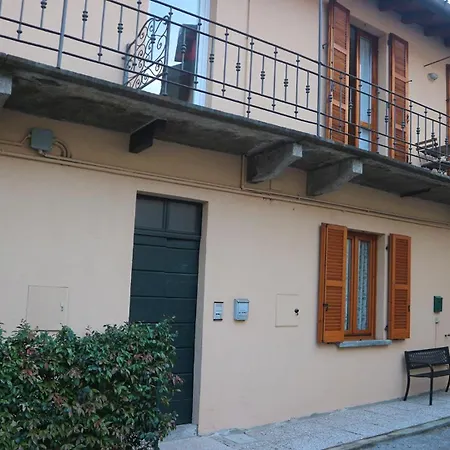 Giallo Apartment *
